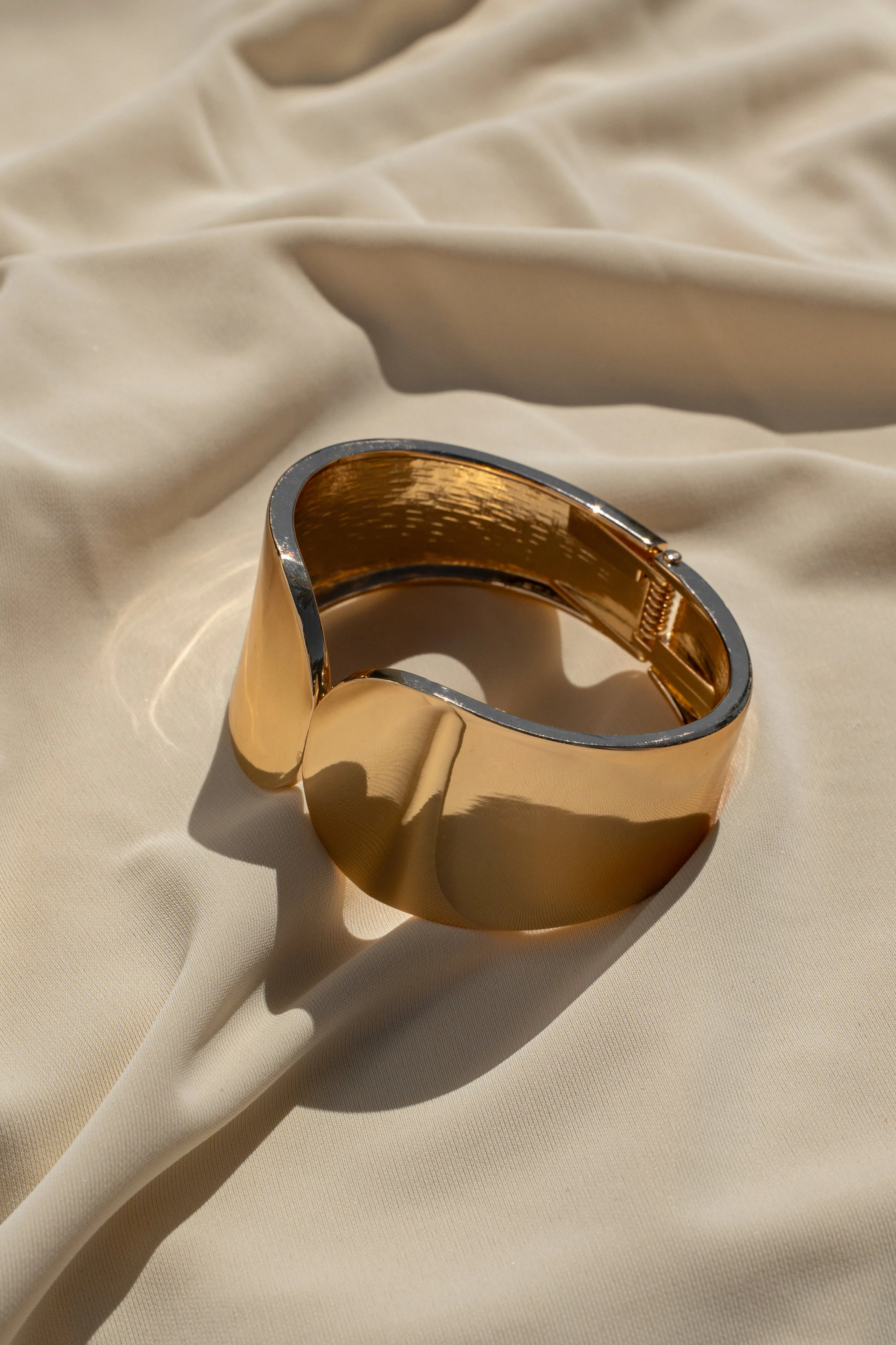 Gold Essential Shine Bracelet