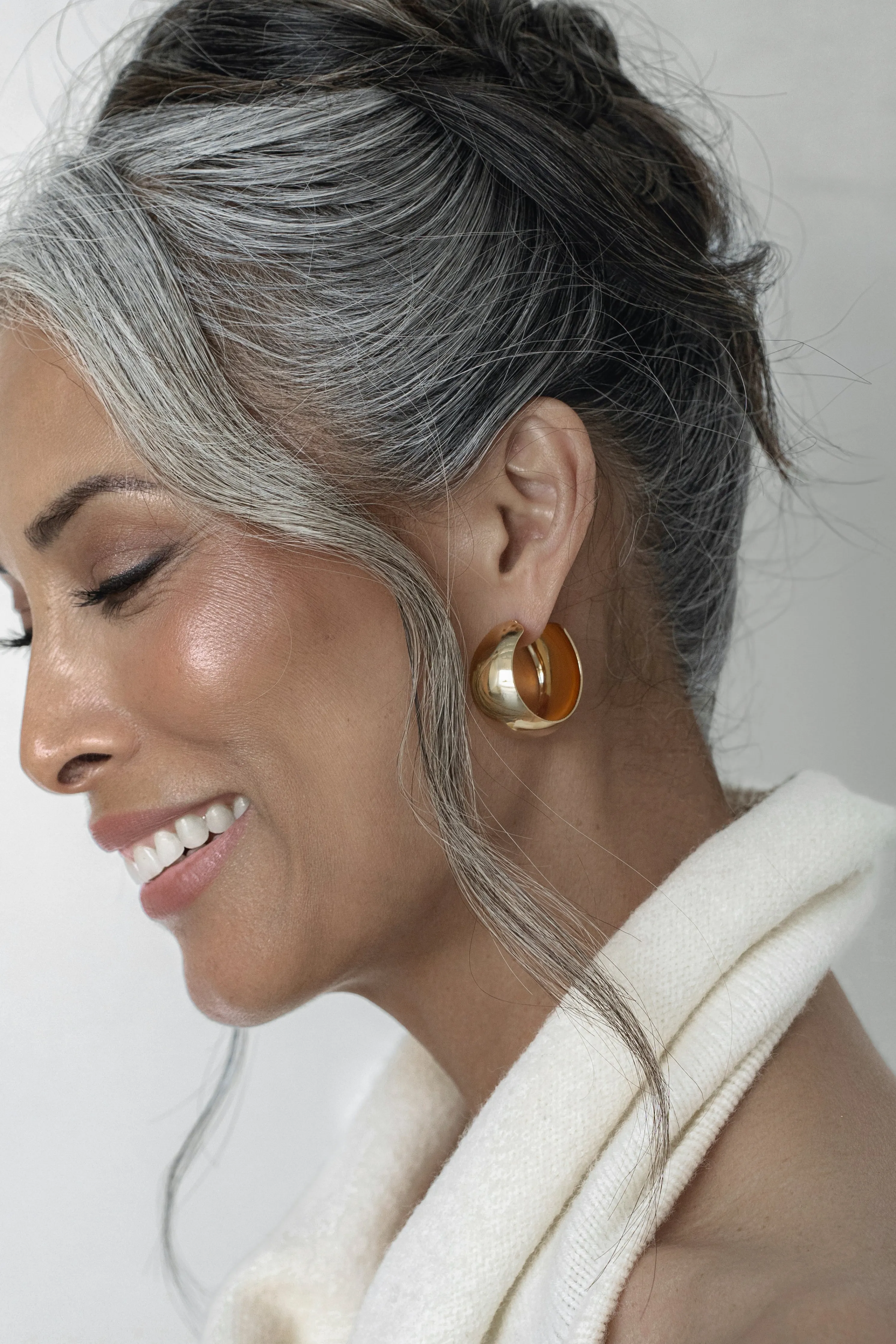 Gold Natti Earrings Set