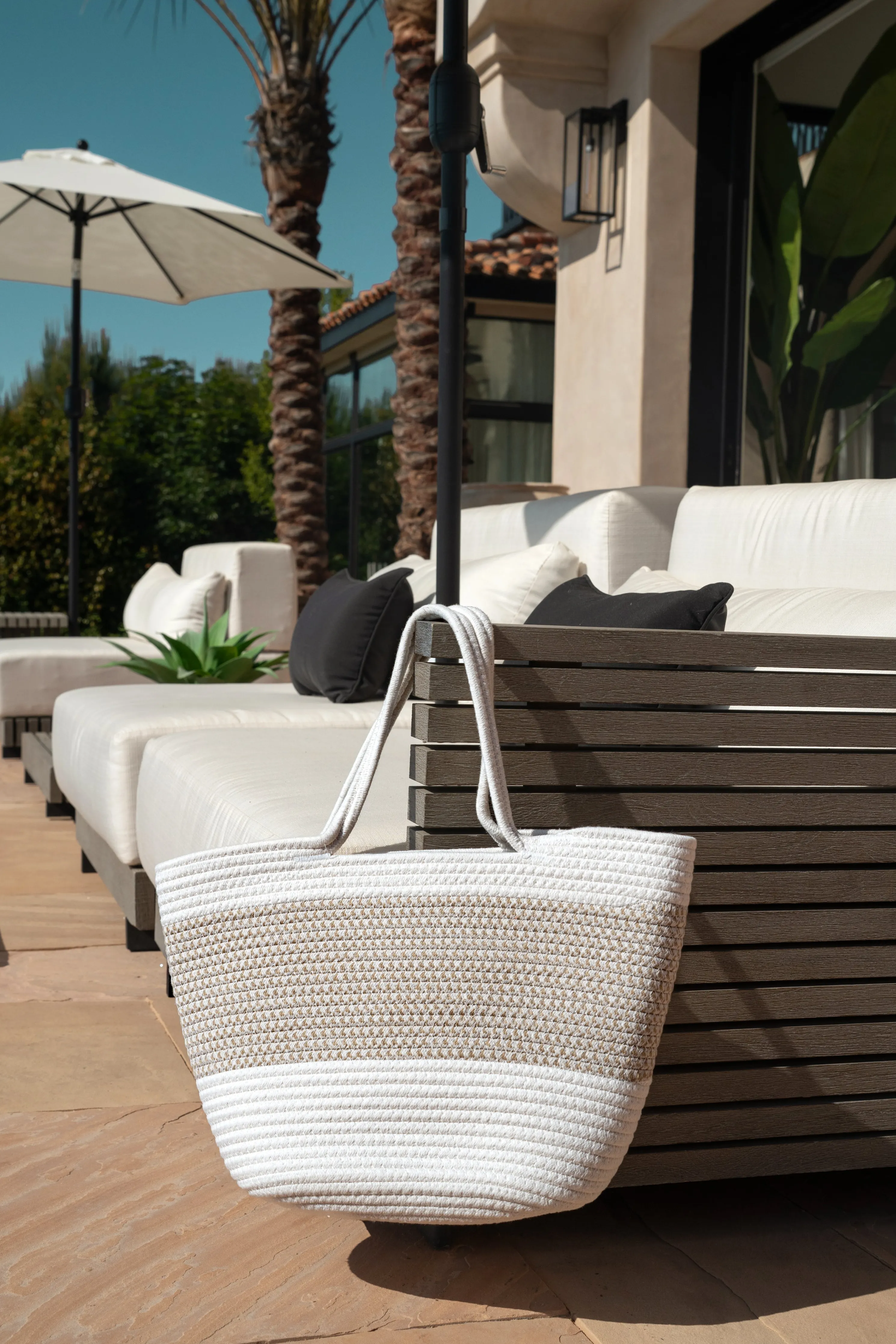 Ivory Mar De Luz Tote Bag