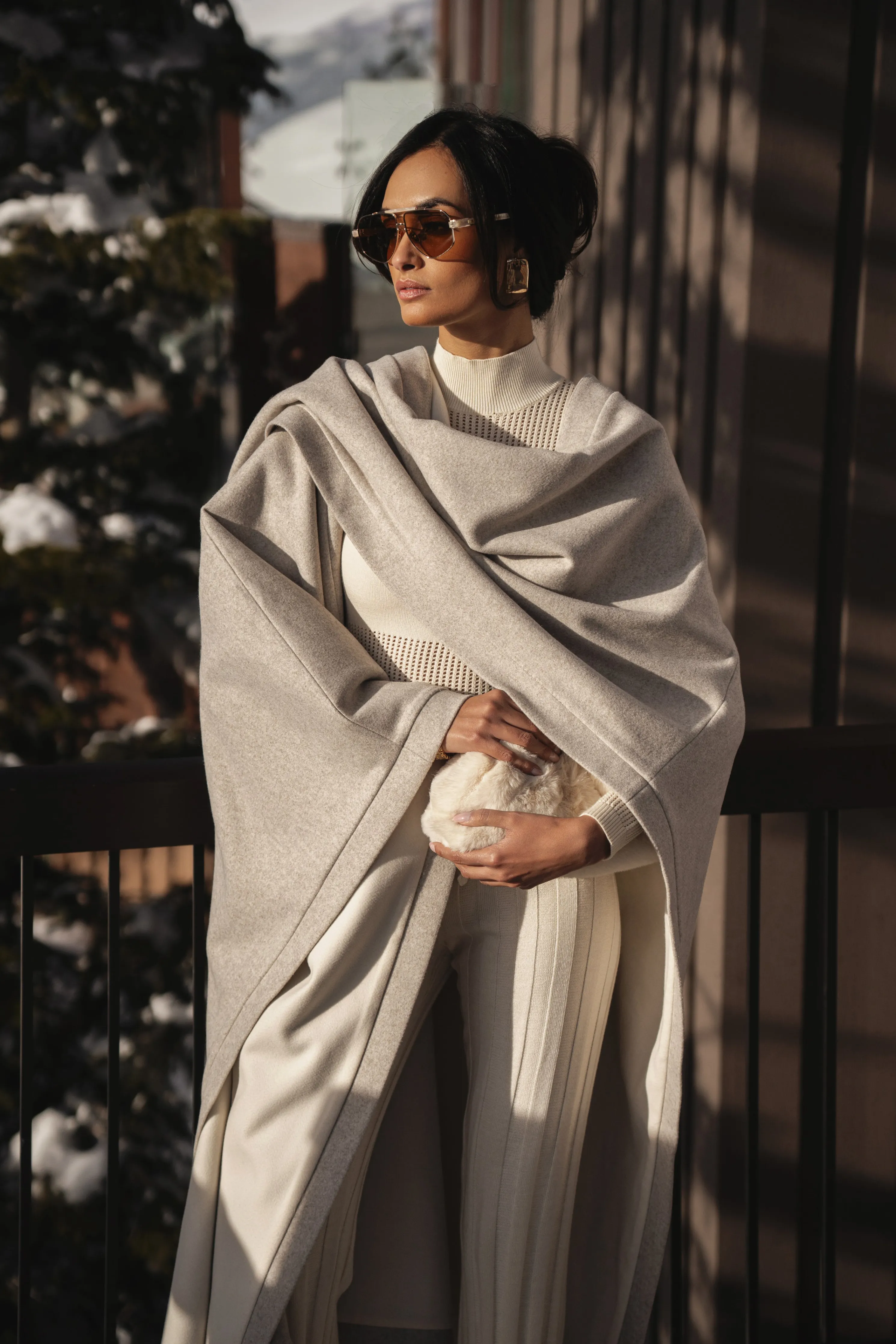 Ivory Park City Reversible Shawl