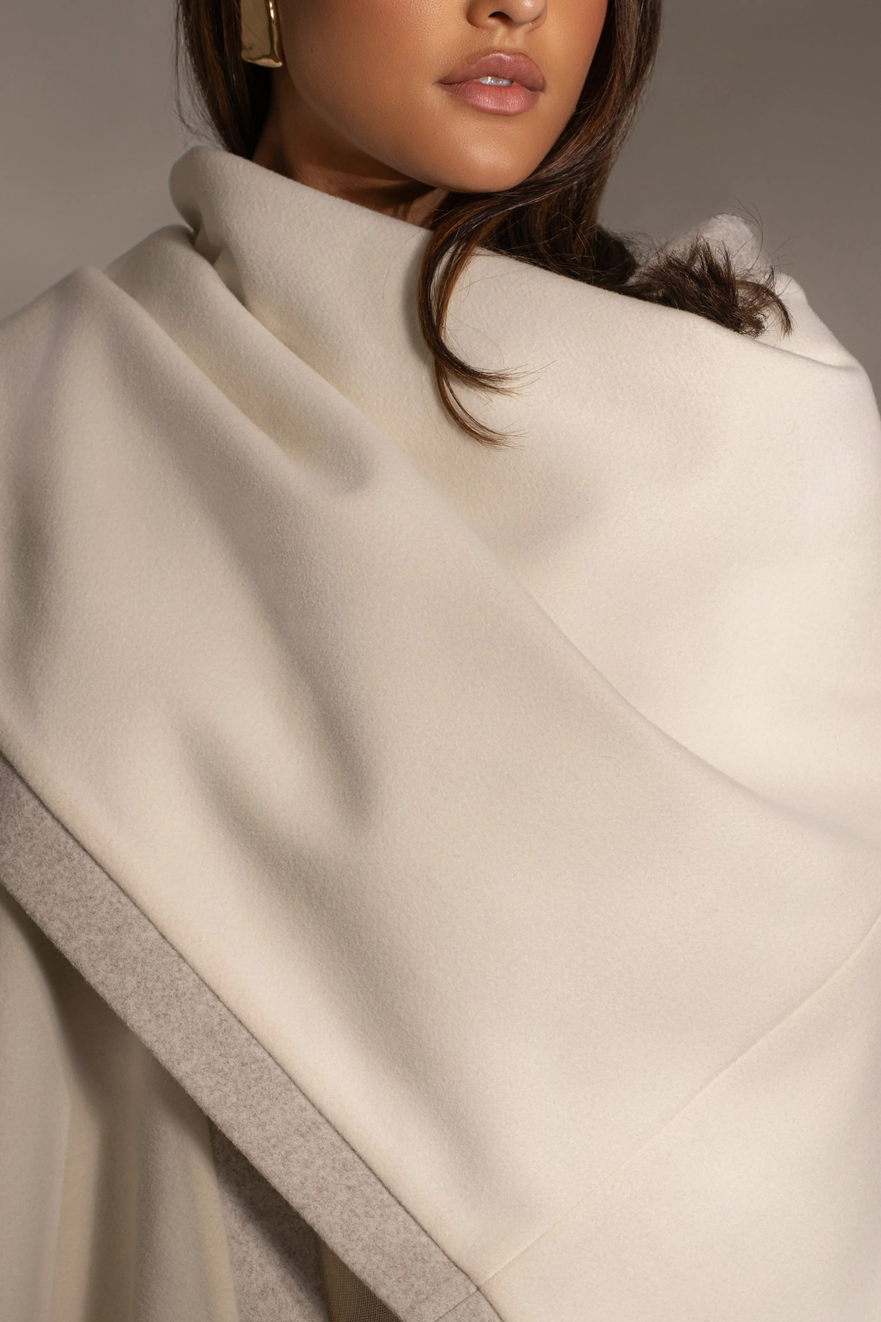 Ivory Park City Reversible Shawl